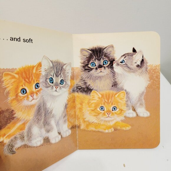 Vtg KITTENS by Jan Pfloog 1977 Hardcover Kids Toddler Board Book - Picture 3 of 4